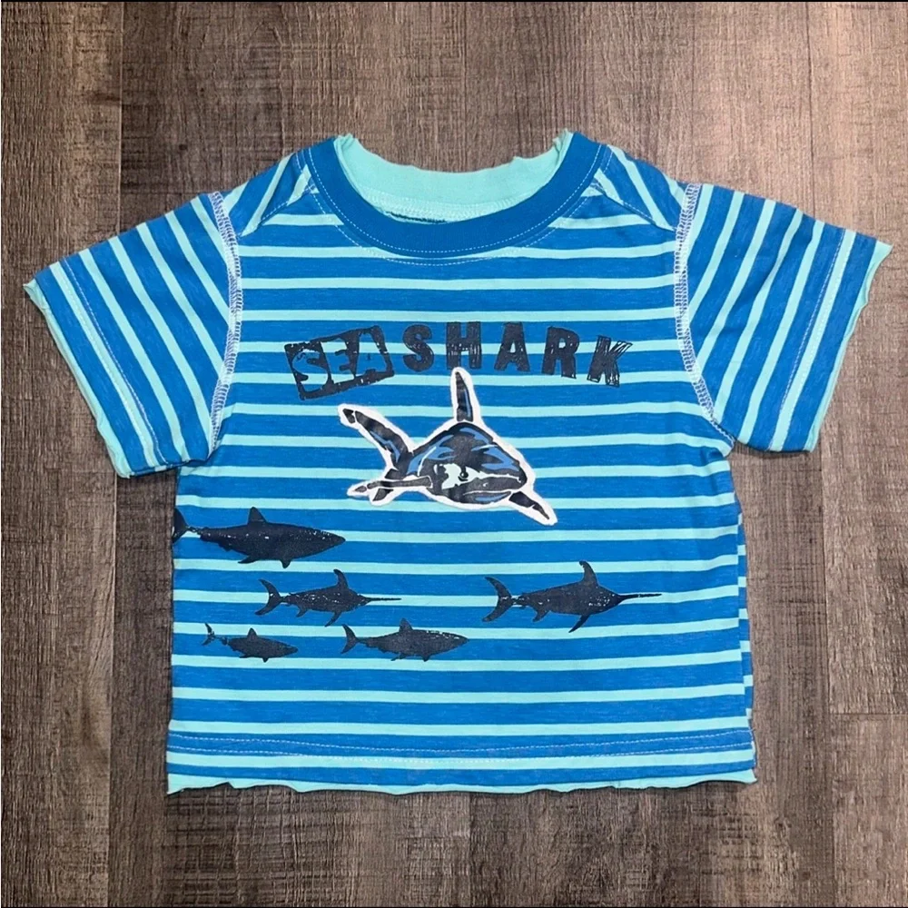 💞 New Baby & Toddler Boys Size 12 Months Blue Striped “Sea Shark” Tee Shirt